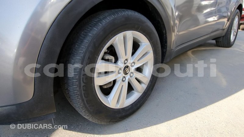 Big with watermark kia sportage ali sabieh region import dubai 1621