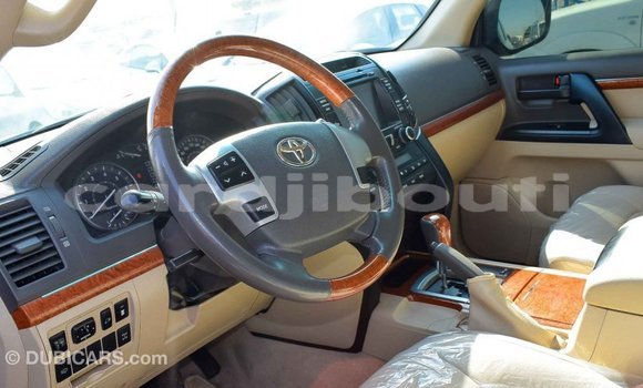 Buy Import Toyota Land Cruiser Other Car in Import - Dubai in Ali Sabieh Region Buy Import Toyota Land Cruiser Other Car in Import - Dubai in Ali Sabieh Region