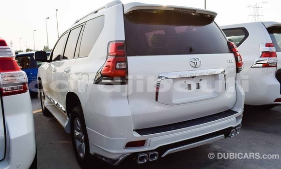 Buy Import Toyota Prado White Car in Import - Dubai in Ali Sabieh Region Buy Import Toyota Prado White Car in Import - Dubai in Ali Sabieh Region