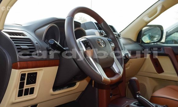 Buy Import Toyota Prado White Car in Import - Dubai in Ali Sabieh Region Buy Import Toyota Prado White Car in Import - Dubai in Ali Sabieh Region