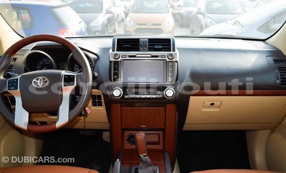 Buy Import Toyota Prado White Car in Import - Dubai in Ali Sabieh Region Buy Import Toyota Prado White Car in Import - Dubai in Ali Sabieh Region
