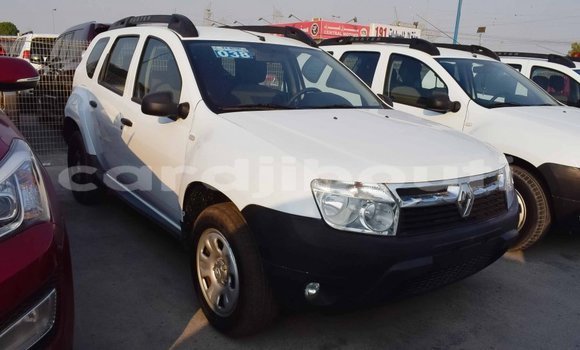 Acheter Import Voiture Renault Duster Blanc à Import - Dubai, Ali Sabieh Region