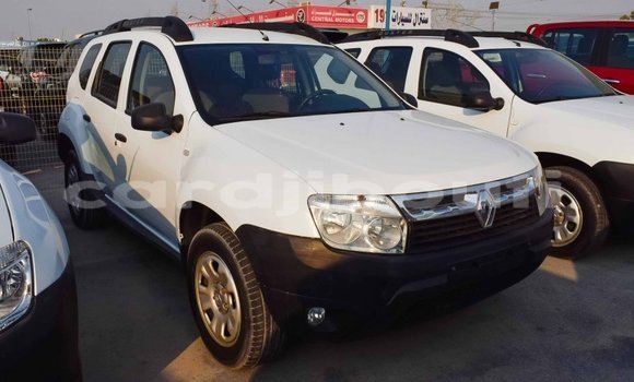 Acheter Import Voiture Renault Duster Blanc à Import - Dubai, Ali Sabieh Region