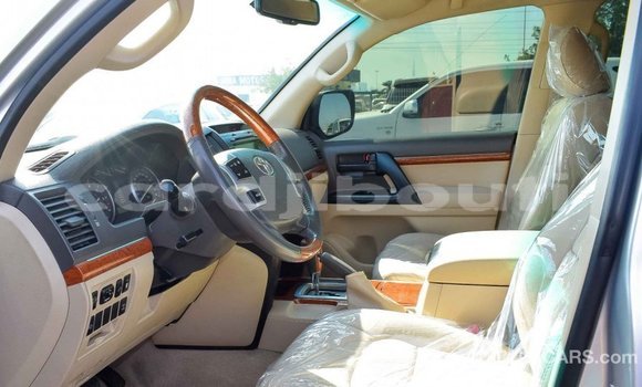 Buy Import Toyota Land Cruiser Other Car in Import - Dubai in Ali Sabieh Region Buy Import Toyota Land Cruiser Other Car in Import - Dubai in Ali Sabieh Region