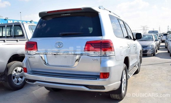 Buy Import Toyota Land Cruiser Other Car in Import - Dubai in Ali Sabieh Region Buy Import Toyota Land Cruiser Other Car in Import - Dubai in Ali Sabieh Region