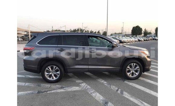 Buy Import Toyota Highlander Other Car in Import - Dubai in Ali Sabieh Region Buy Import Toyota Highlander Other Car in Import - Dubai in Ali Sabieh Region
