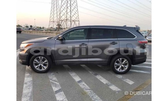 Buy Import Toyota Highlander Other Car in Import - Dubai in Ali Sabieh Region Buy Import Toyota Highlander Other Car in Import - Dubai in Ali Sabieh Region
