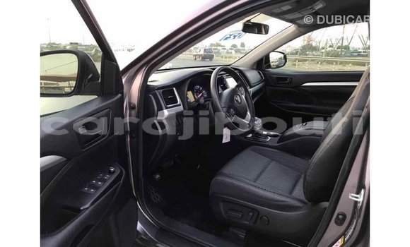 Buy Import Toyota Highlander Other Car in Import - Dubai in Ali Sabieh Region Buy Import Toyota Highlander Other Car in Import - Dubai in Ali Sabieh Region