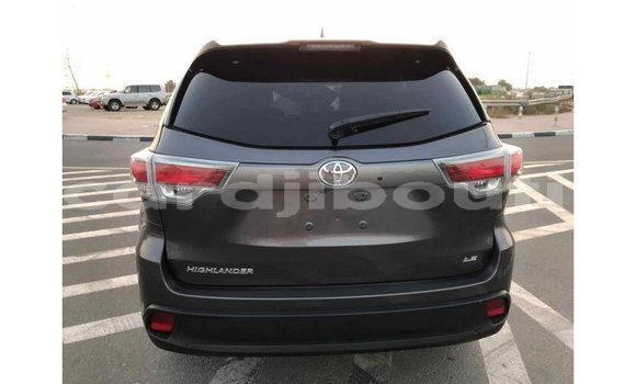 Buy Import Toyota Highlander Other Car in Import - Dubai in Ali Sabieh Region Buy Import Toyota Highlander Other Car in Import - Dubai in Ali Sabieh Region