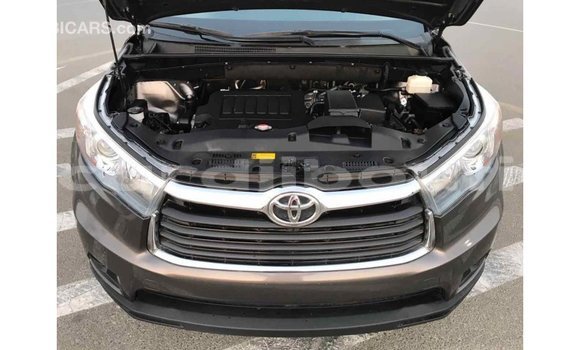 Buy Import Toyota Highlander Other Car in Import - Dubai in Ali Sabieh Region Buy Import Toyota Highlander Other Car in Import - Dubai in Ali Sabieh Region