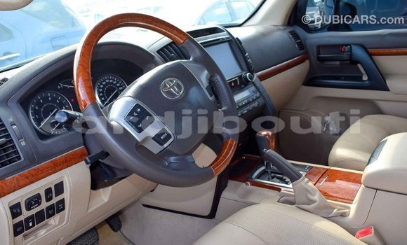 Buy Import Toyota Land Cruiser Black Car in Import - Dubai in Ali Sabieh Region Buy Import Toyota Land Cruiser Black Car in Import - Dubai in Ali Sabieh Region
