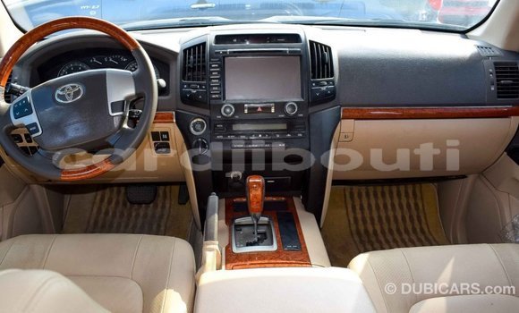 Buy Import Toyota Land Cruiser Black Car in Import - Dubai in Ali Sabieh Region Buy Import Toyota Land Cruiser Black Car in Import - Dubai in Ali Sabieh Region