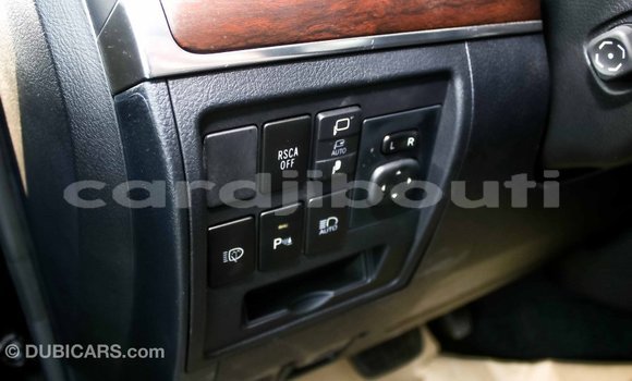 Acheter Import Voiture Toyota Land Cruiser Noir à Import - Dubai, Ali Sabieh Region Acheter Import Voiture Toyota Land Cruiser Noir à Import - Dubai, Ali Sabieh Region