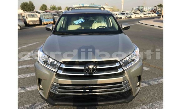 Buy Import Toyota Highlander Other Car in Import - Dubai in Ali Sabieh Region Buy Import Toyota Highlander Other Car in Import - Dubai in Ali Sabieh Region