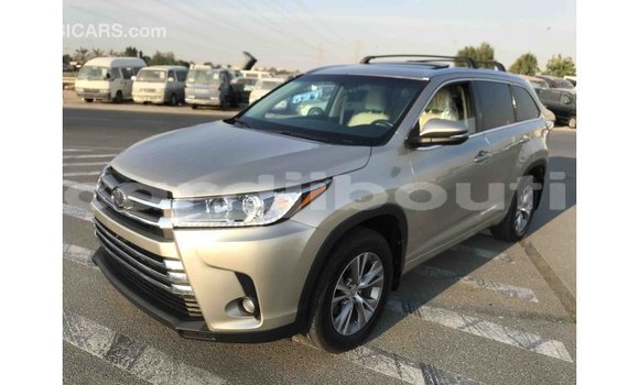 Buy Import Toyota Highlander Other Car in Import - Dubai in Ali Sabieh Region Buy Import Toyota Highlander Other Car in Import - Dubai in Ali Sabieh Region