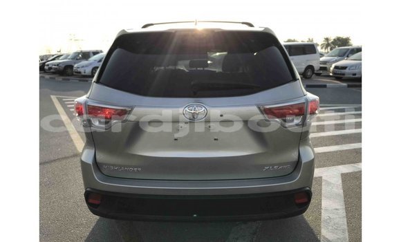 Buy Import Toyota Highlander Other Car in Import - Dubai in Ali Sabieh Region Buy Import Toyota Highlander Other Car in Import - Dubai in Ali Sabieh Region