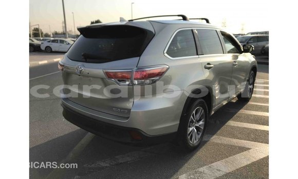 Buy Import Toyota Highlander Other Car in Import - Dubai in Ali Sabieh Region Buy Import Toyota Highlander Other Car in Import - Dubai in Ali Sabieh Region