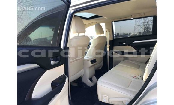 Buy Import Toyota Highlander Other Car in Import - Dubai in Ali Sabieh Region Buy Import Toyota Highlander Other Car in Import - Dubai in Ali Sabieh Region