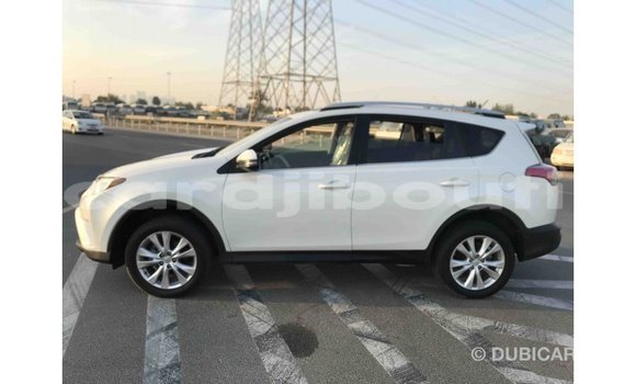 Buy Import Toyota 4Runner White Car in Import - Dubai in Ali Sabieh Region Buy Import Toyota 4Runner White Car in Import - Dubai in Ali Sabieh Region