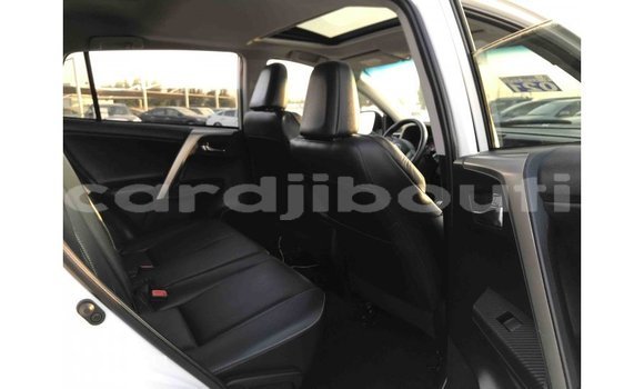 Buy Import Toyota 4Runner White Car in Import - Dubai in Ali Sabieh Region Buy Import Toyota 4Runner White Car in Import - Dubai in Ali Sabieh Region
