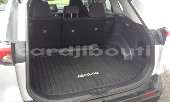 Acheter Occasion Voiture Toyota RAV4 Noir à Djibouti, Djibouti Region Acheter Occasion Voiture Toyota RAV4 Noir à Djibouti, Djibouti Region