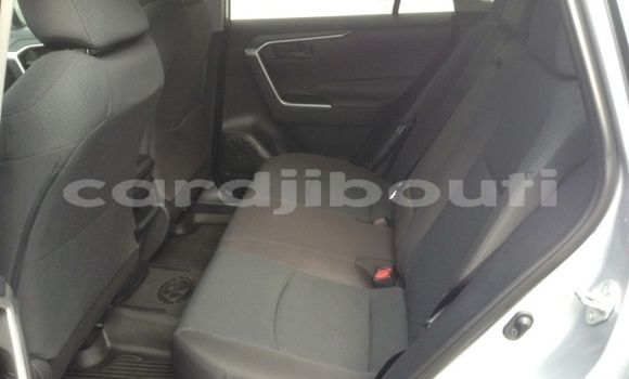 Acheter Occasion Voiture Toyota RAV4 Noir à Djibouti, Djibouti Region Acheter Occasion Voiture Toyota RAV4 Noir à Djibouti, Djibouti Region