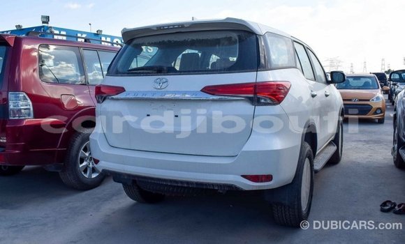 Buy Import Toyota Fortuner White Car in Import - Dubai in Ali Sabieh Region Buy Import Toyota Fortuner White Car in Import - Dubai in Ali Sabieh Region