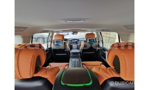 Acheter Import Voiture Toyota Land Cruiser Noir à Import - Dubai, Ali Sabieh Region Acheter Import Voiture Toyota Land Cruiser Noir à Import - Dubai, Ali Sabieh Region