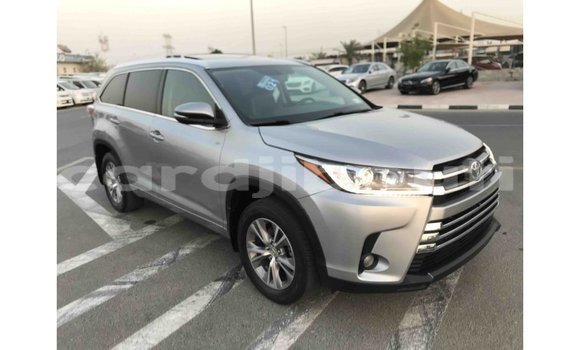 Buy Import Toyota Highlander Other Car in Import - Dubai in Ali Sabieh Region Buy Import Toyota Highlander Other Car in Import - Dubai in Ali Sabieh Region