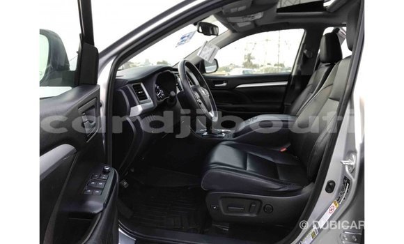 Buy Import Toyota Highlander Other Car in Import - Dubai in Ali Sabieh Region Buy Import Toyota Highlander Other Car in Import - Dubai in Ali Sabieh Region