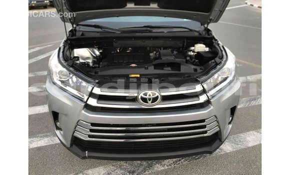 Buy Import Toyota Highlander Other Car in Import - Dubai in Ali Sabieh Region Buy Import Toyota Highlander Other Car in Import - Dubai in Ali Sabieh Region