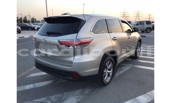 Buy Import Toyota Highlander Other Car in Import - Dubai in Ali Sabieh Region Buy Import Toyota Highlander Other Car in Import - Dubai in Ali Sabieh Region