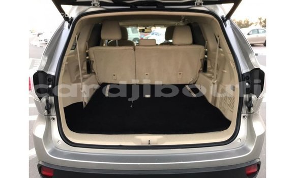 Buy Import Toyota Highlander Other Car in Import - Dubai in Ali Sabieh Region Buy Import Toyota Highlander Other Car in Import - Dubai in Ali Sabieh Region