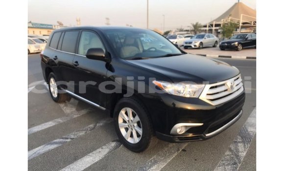 Acheter Import Voiture Toyota Highlander Noir à Import - Dubai, Ali Sabieh Region Acheter Import Voiture Toyota Highlander Noir à Import - Dubai, Ali Sabieh Region