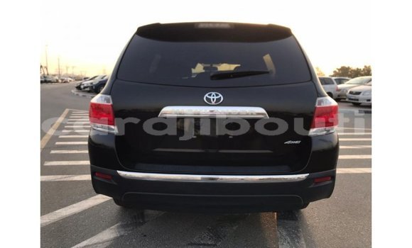 Acheter Import Voiture Toyota Highlander Noir à Import - Dubai, Ali Sabieh Region Acheter Import Voiture Toyota Highlander Noir à Import - Dubai, Ali Sabieh Region