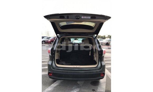Buy Import Toyota Highlander Other Car in Import - Dubai in Ali Sabieh Region Buy Import Toyota Highlander Other Car in Import - Dubai in Ali Sabieh Region