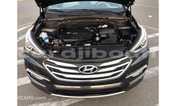 Buy Import Hyundai Santa Fe Black Car in Import - Dubai in Ali Sabieh Region Buy Import Hyundai Santa Fe Black Car in Import - Dubai in Ali Sabieh Region
