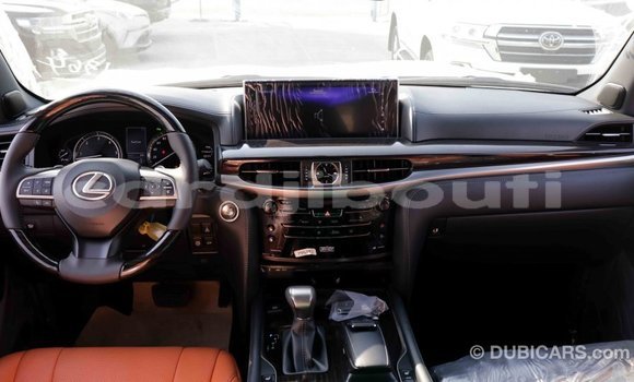Acheter Import Voiture Lexus LX Blanc à Import - Dubai, Ali Sabieh Region Acheter Import Voiture Lexus LX Blanc à Import - Dubai, Ali Sabieh Region