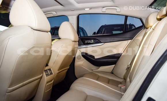 Buy Import Nissan Maxima White Car in Import - Dubai in Ali Sabieh Region Buy Import Nissan Maxima White Car in Import - Dubai in Ali Sabieh Region