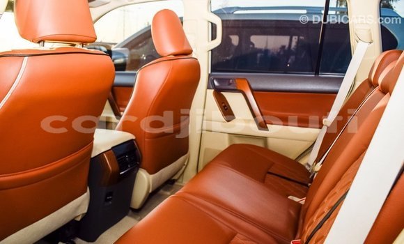 Buy Import Toyota Prado White Car in Import - Dubai in Ali Sabieh Region Buy Import Toyota Prado White Car in Import - Dubai in Ali Sabieh Region