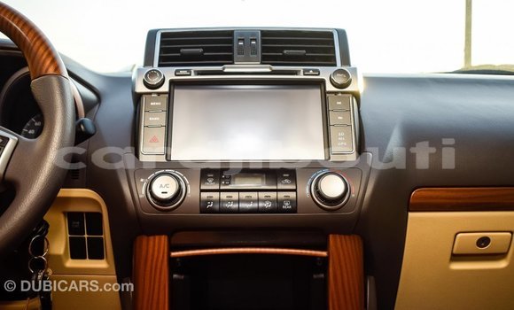 Buy Import Toyota Prado White Car in Import - Dubai in Ali Sabieh Region Buy Import Toyota Prado White Car in Import - Dubai in Ali Sabieh Region