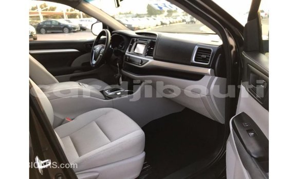 Buy Import Toyota Highlander Black Car in Import - Dubai in Ali Sabieh Region Buy Import Toyota Highlander Black Car in Import - Dubai in Ali Sabieh Region