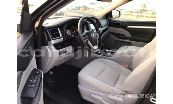 Buy Import Toyota Highlander Black Car in Import - Dubai in Ali Sabieh Region Buy Import Toyota Highlander Black Car in Import - Dubai in Ali Sabieh Region