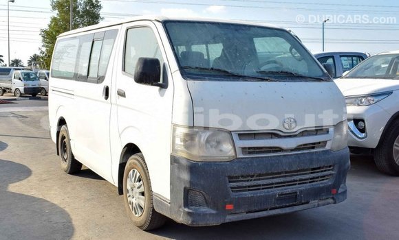 Buy Import Toyota Hiace White Car in Import - Dubai in Ali Sabieh Region Buy Import Toyota Hiace White Car in Import - Dubai in Ali Sabieh Region
