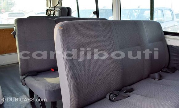 Buy Import Toyota Hiace White Car in Import - Dubai in Ali Sabieh Region Buy Import Toyota Hiace White Car in Import - Dubai in Ali Sabieh Region