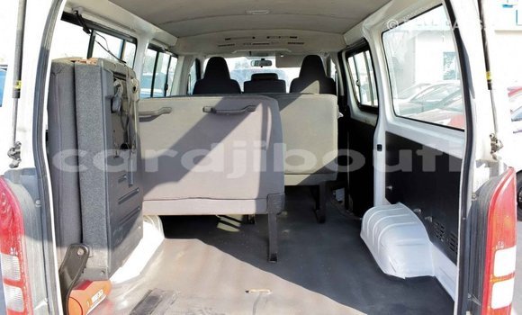Buy Import Toyota Hiace White Car in Import - Dubai in Ali Sabieh Region Buy Import Toyota Hiace White Car in Import - Dubai in Ali Sabieh Region