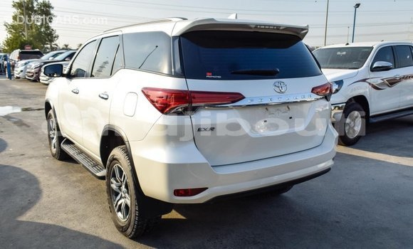 Buy Import Toyota Fortuner White Car in Import - Dubai in Ali Sabieh Region Buy Import Toyota Fortuner White Car in Import - Dubai in Ali Sabieh Region