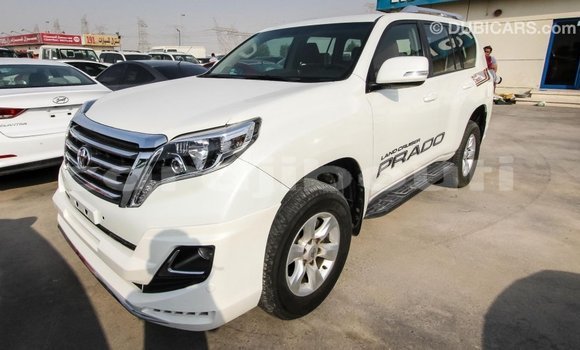 Acheter Import Voiture Toyota Prado Blanc à Import - Dubai, Ali Sabieh Region Acheter Import Voiture Toyota Prado Blanc à Import - Dubai, Ali Sabieh Region
