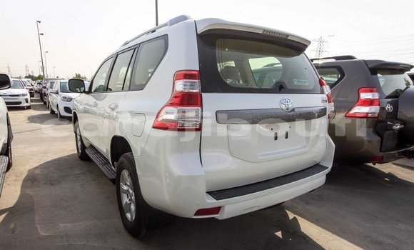 Buy Import Toyota Prado White Car in Import - Dubai in Ali Sabieh Region Buy Import Toyota Prado White Car in Import - Dubai in Ali Sabieh Region