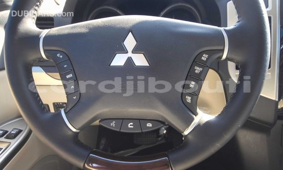 Buy Import Mitsubishi Pajero White Car in Import - Dubai in Ali Sabieh Region Buy Import Mitsubishi Pajero White Car in Import - Dubai in Ali Sabieh Region